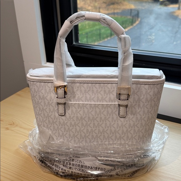 New! Michael Kors Cream Satchel with Gold Accents Jet Set Travel Small Logo Tote - Picture 2 of 6